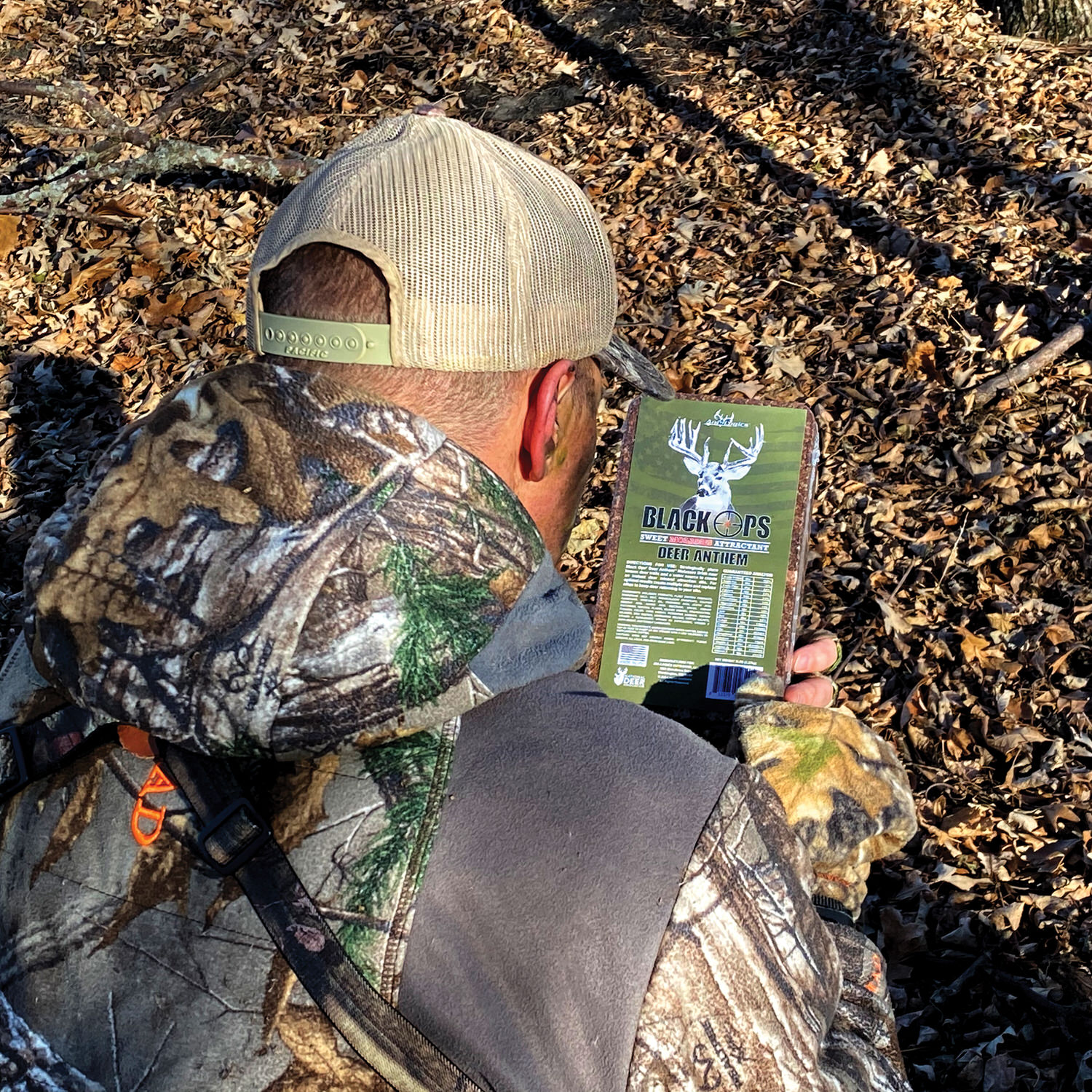 Man opening a Black Ops Deer Anthem Brick